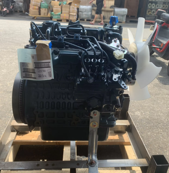 NEW original D902 Engine D902-EF08 Diesel engine 3 Cylinders 11.8KW/2300RPM  For kubota